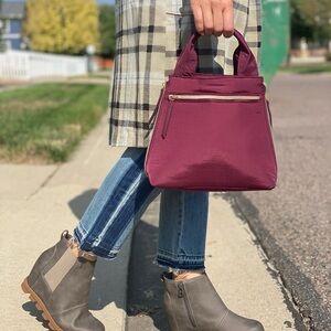 Stella & Dot Oxblood Zip It Crossbody Bag with Floral Strap